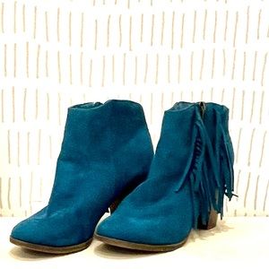 Breckelle’s | Tassled Heel Bootie | Size 8.5